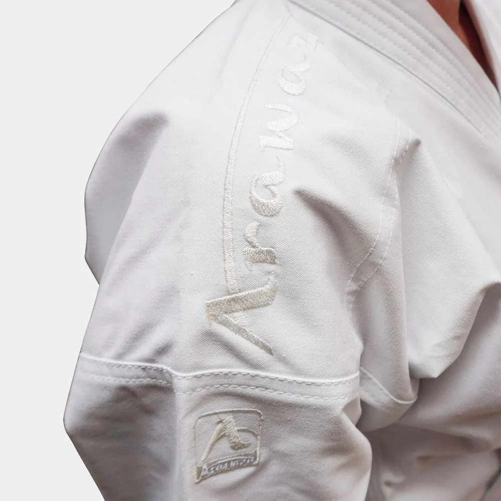 Fato karate Arawaza Kata Deluxe Evo WKF bordado branco - Image 5