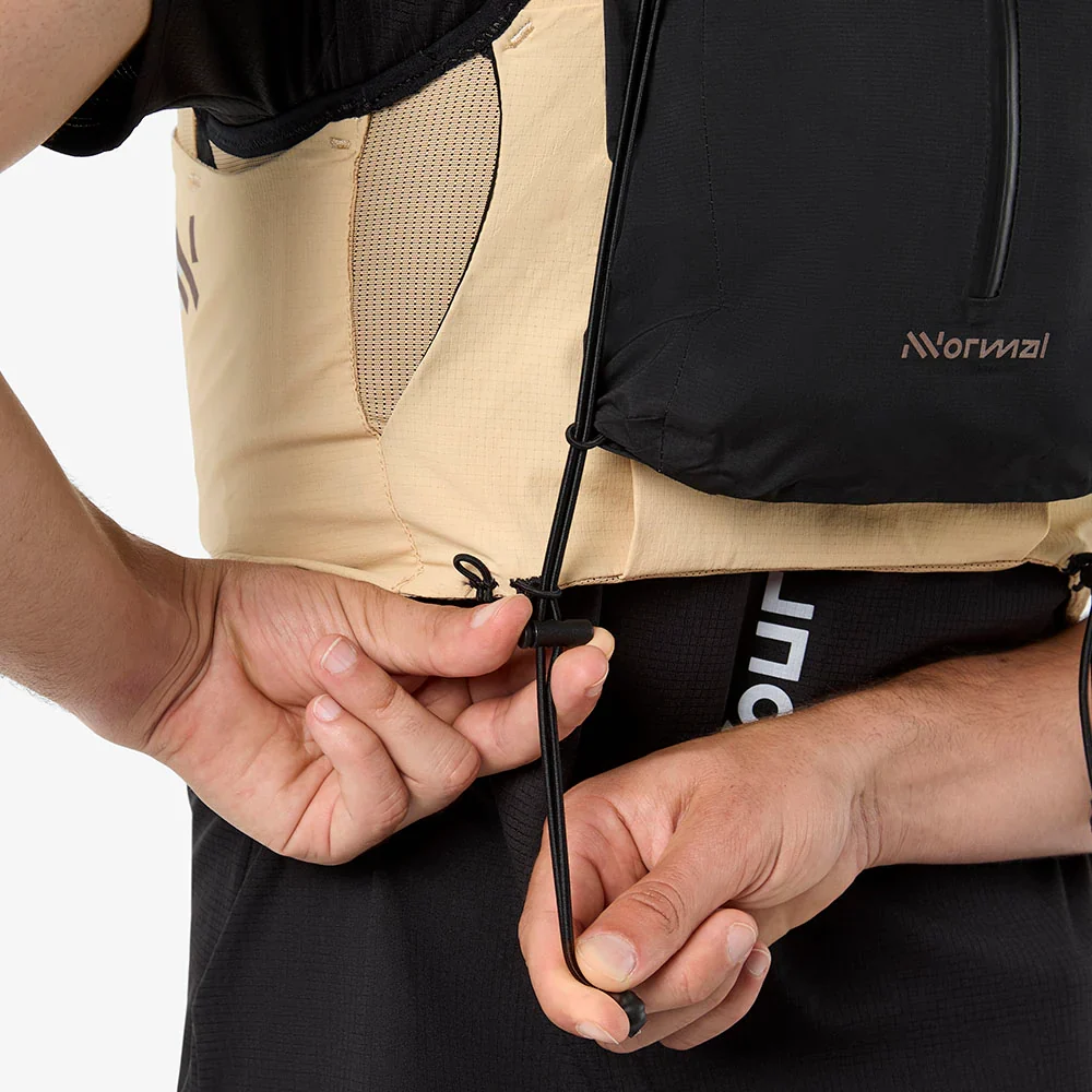 NNormal Modular Trail Vest - Beije - Image 8