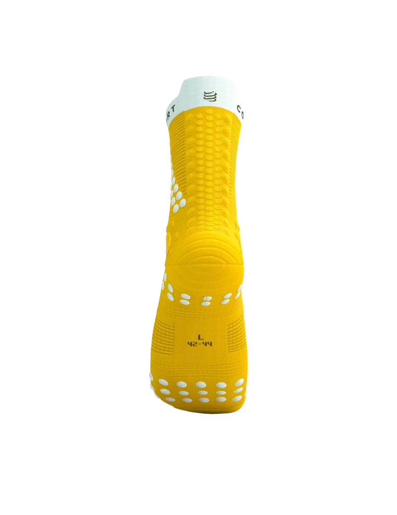 Compressport Pro Racing Socks V4.0 Trail - Lemon / White - Image 4